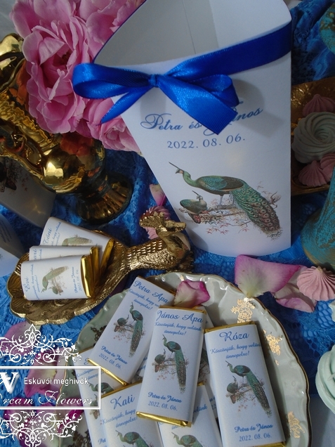 Páva mintás esküvői csoki köszönetajándék és menü kártya